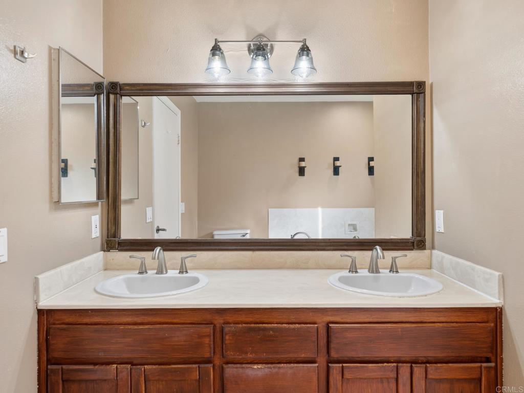 553 A Hygeia Property Photo 44