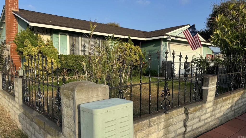 837 Twining Avenue Property Photo 1