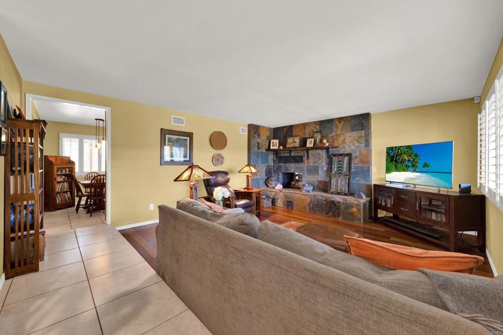 1402 Big Red Road Property Photo 9
