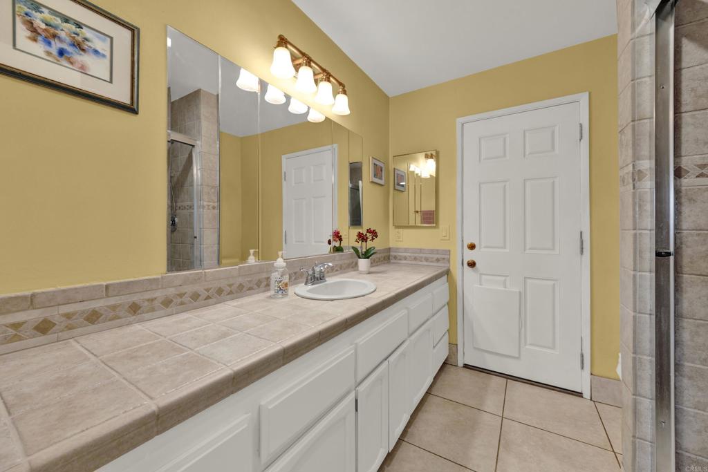 1402 Big Red Road Property Photo 25