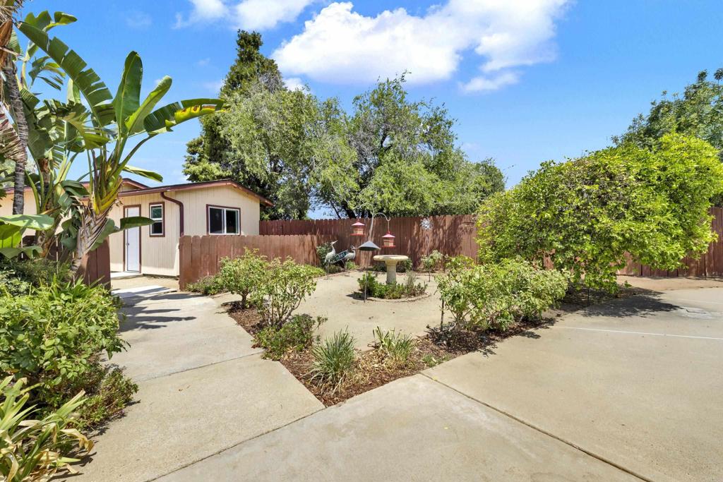 1402 Big Red Road Property Photo 46