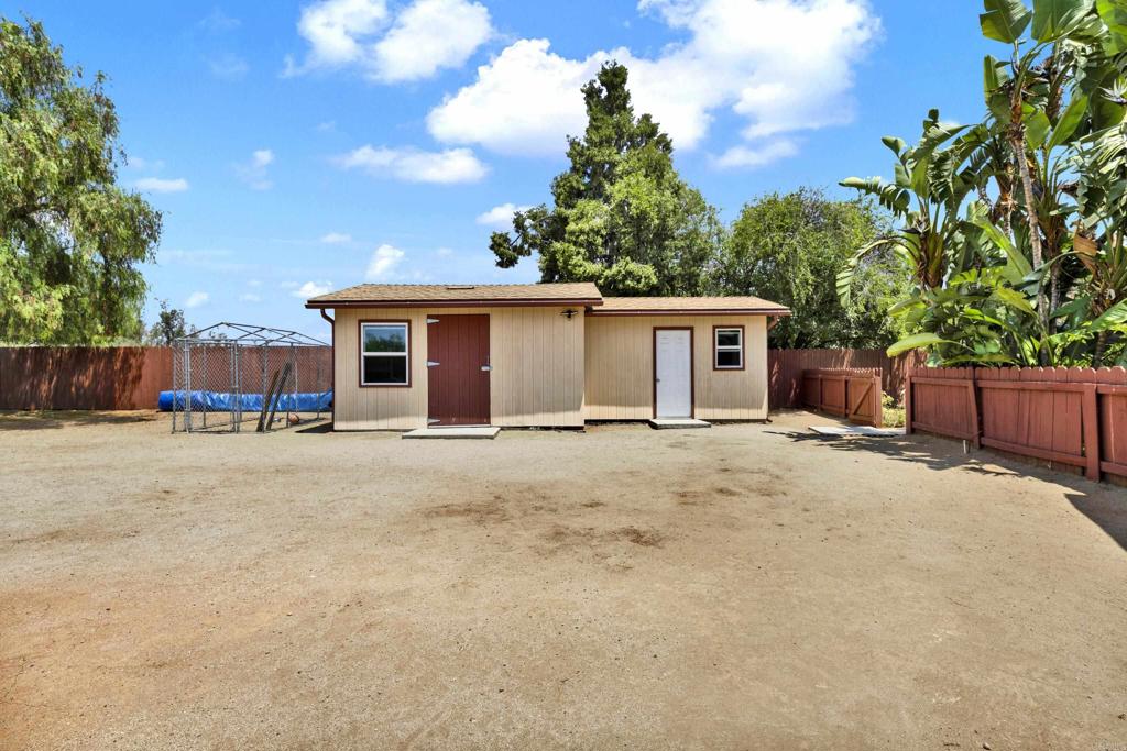 1402 Big Red Road Property Photo 47