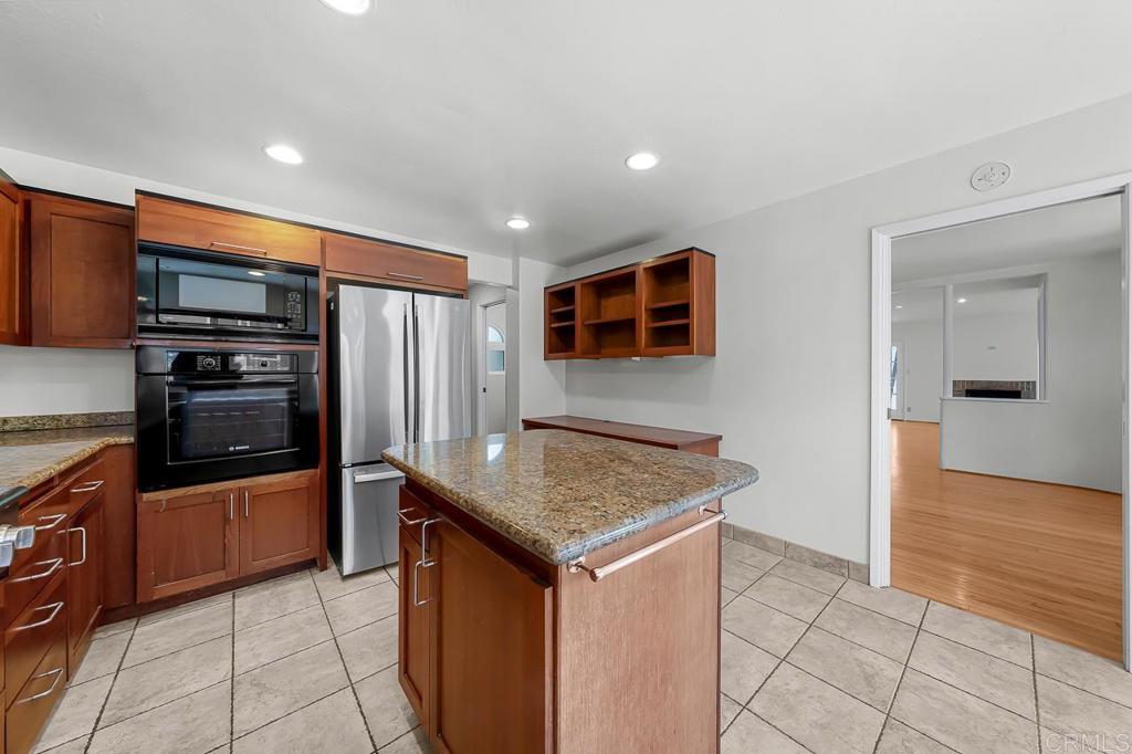 3222 Hill Street Property Photo 16