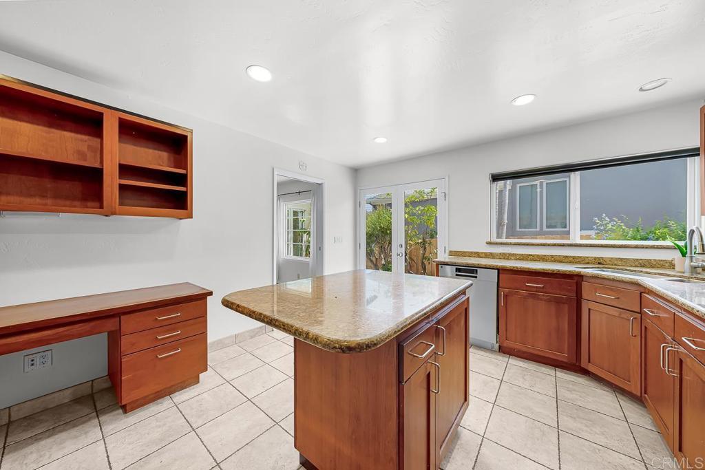 3222 Hill Street Property Photo 17