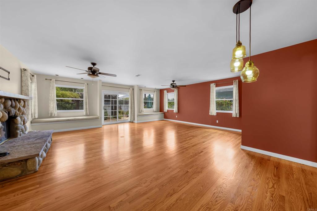 5452 Forbes Avenue Property Photo 4
