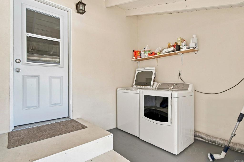 2720 Palm Lane Property Photo 28