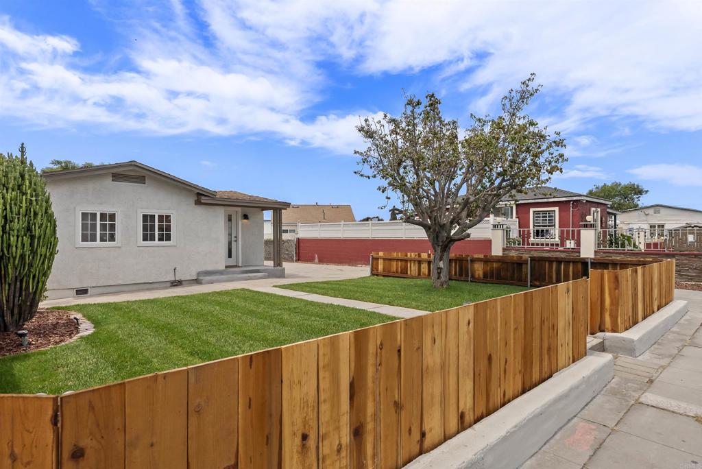 4779 Castle Avenue Property Photo 1