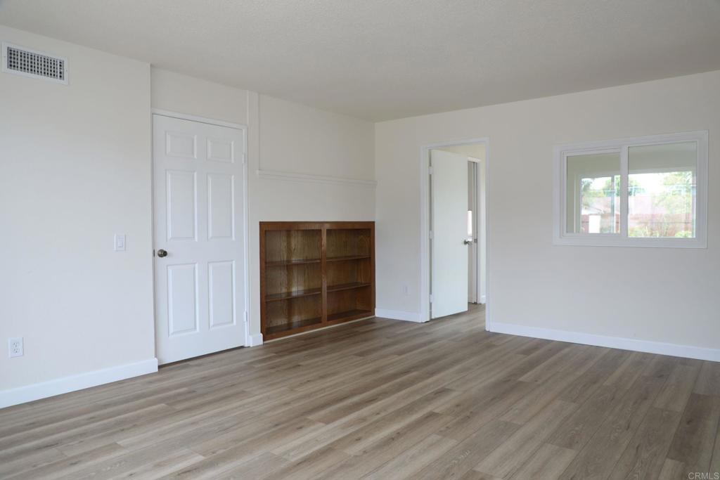 486 Smoky Circle Property Photo 12