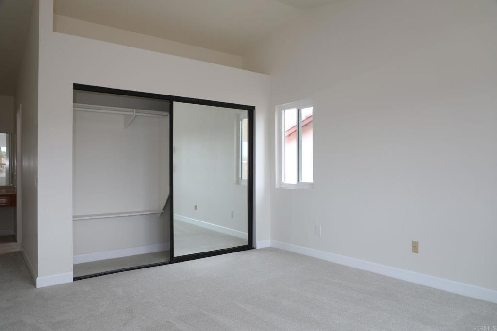 486 Smoky Circle Property Photo 17