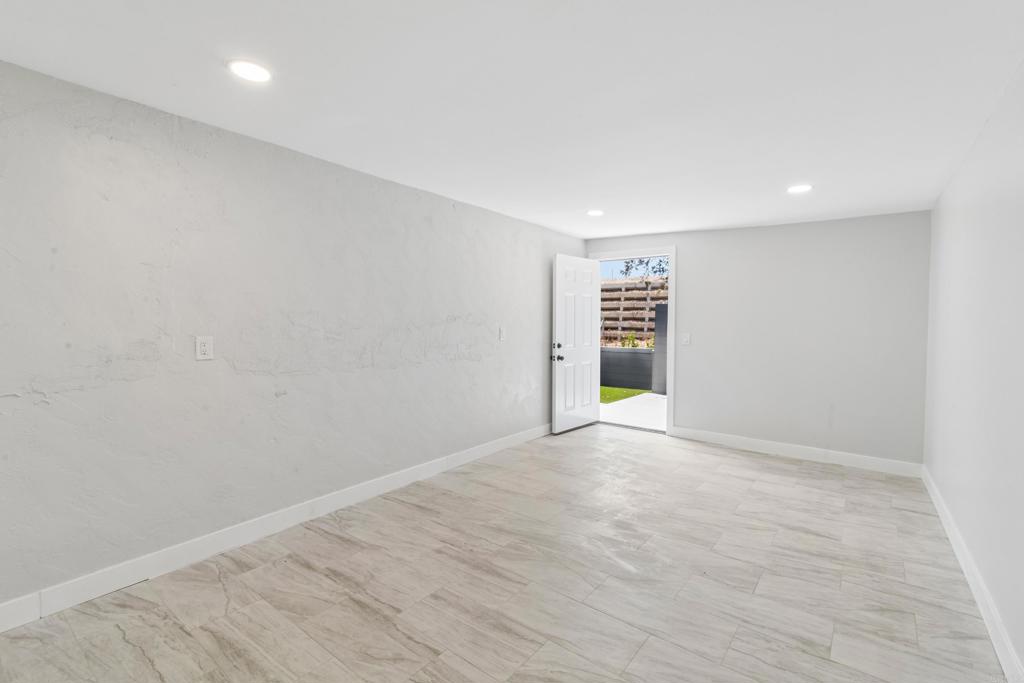 8 S Francis Street Property Photo 30