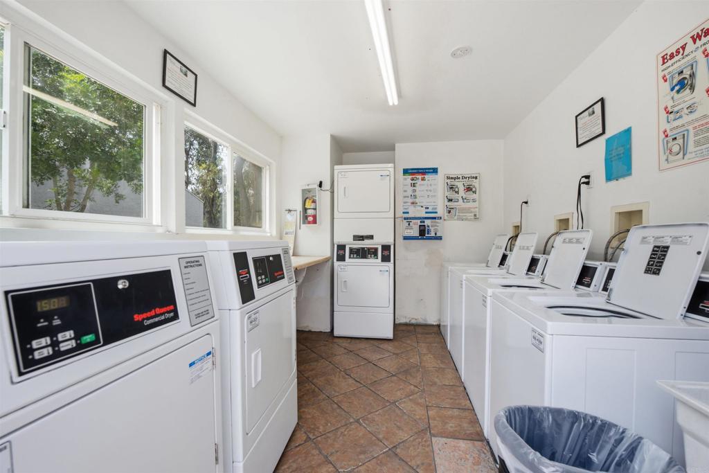 6333 College Grove Way 7107 Property Photo 15