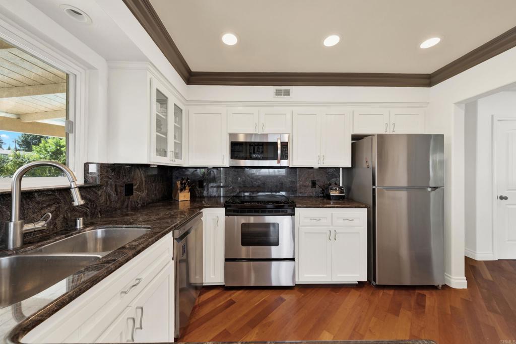 4324 Miriam Place Property Photo 20