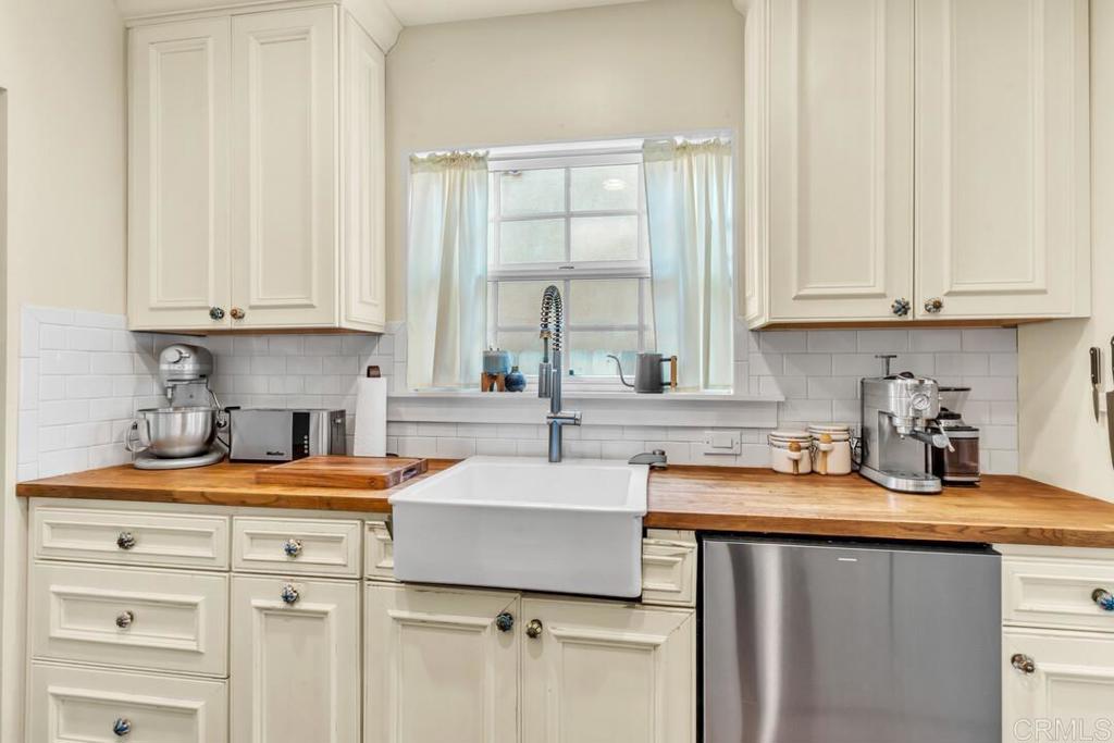 4154 38th Street Property Photo 13