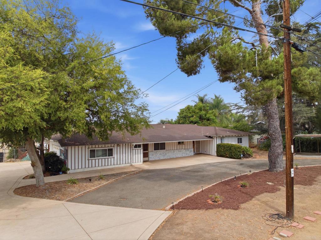646 El Rancho Dr Property Photo 1