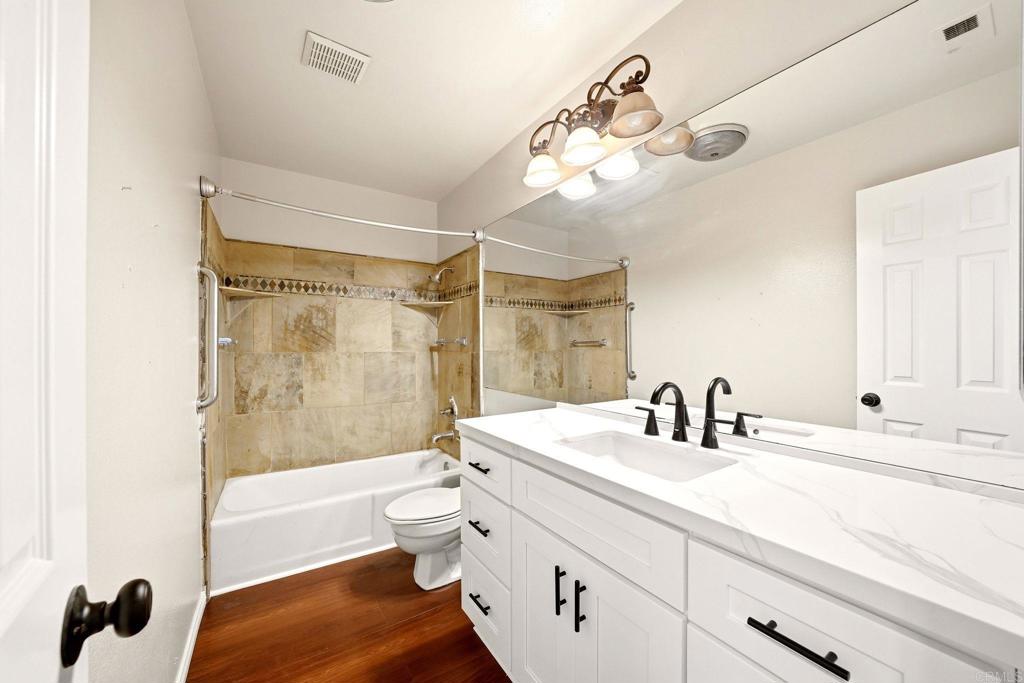 711 De Luz Road Property Photo 32