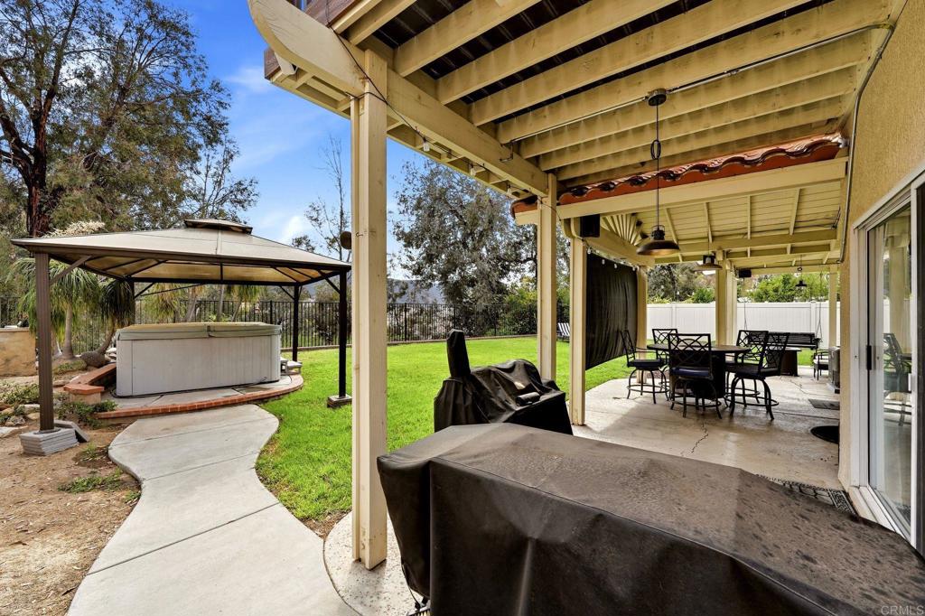43115 Corte Fresca Property Photo 34