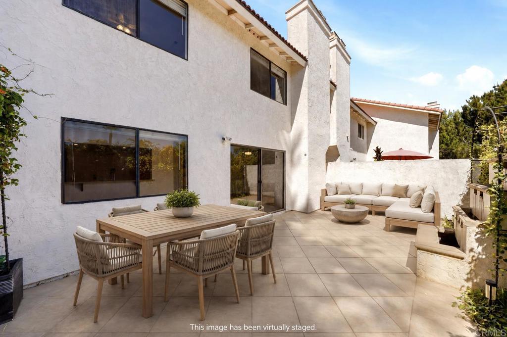 3038 Via Estrada Property Photo 9