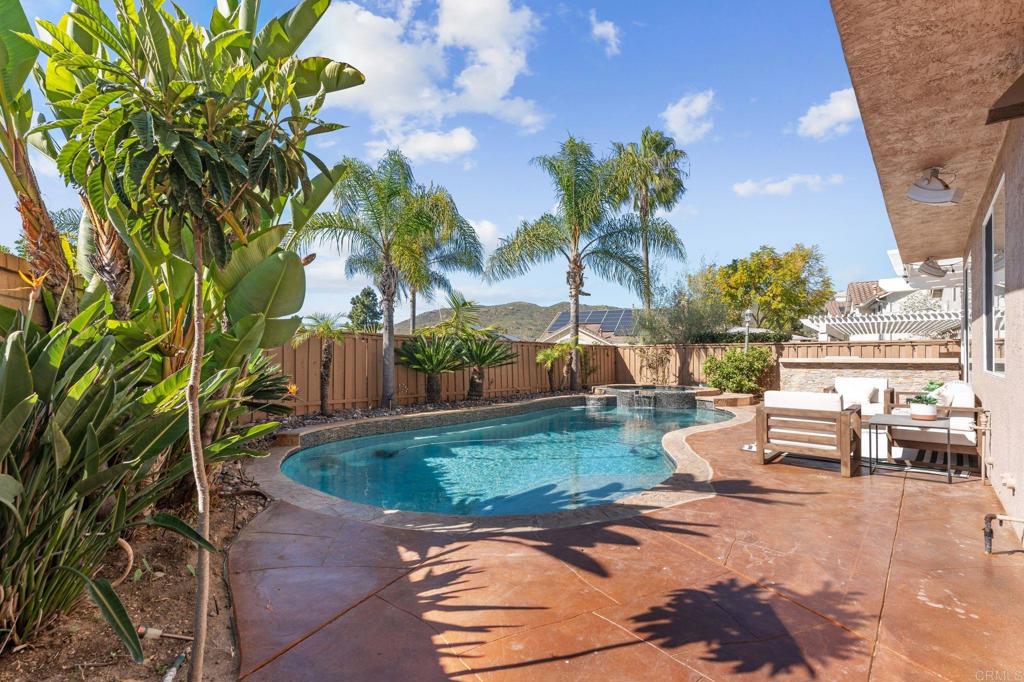 12204 Briar Knoll Way Property Photo 5