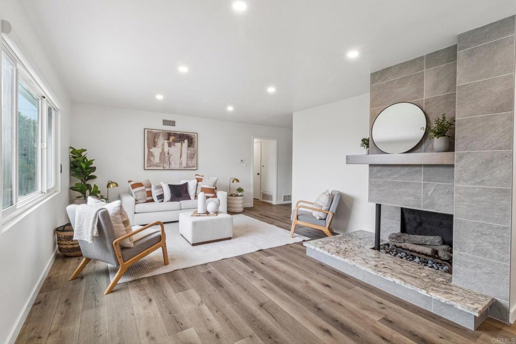 2019 Avenida Penasco Property Photo 7