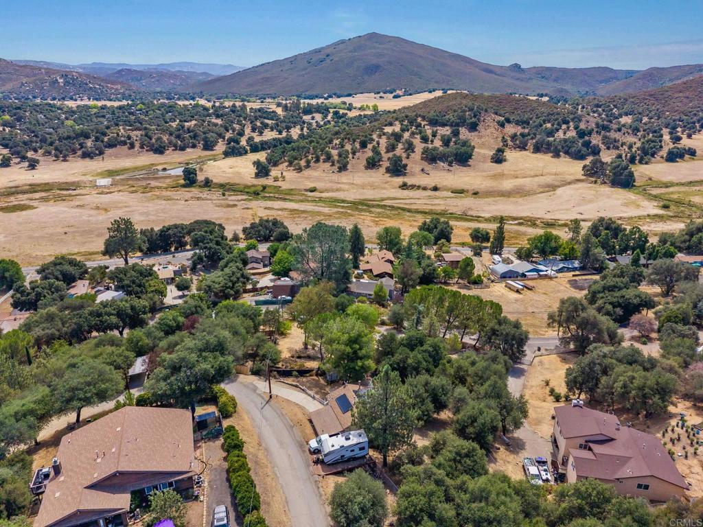 9421 Elm Dr Property Photo 40