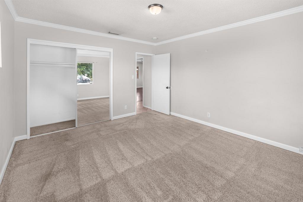 626 E Wright Street Property Photo 10