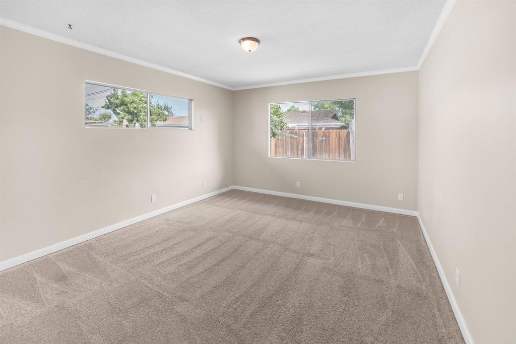 626 E Wright Street Property Photo 11