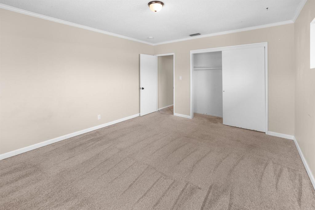 626 E Wright Street Property Photo 12