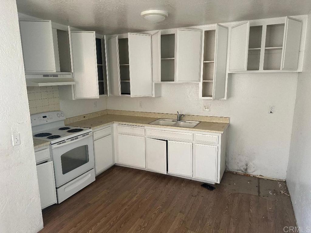 247 Euclid Avenue Property Photo 5