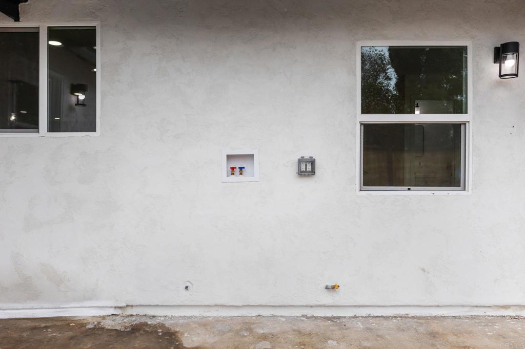 1038 Delaware Street Property Photo 28