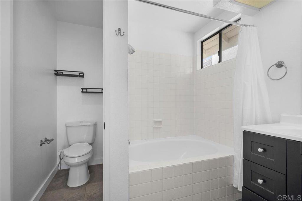 1908 Clearbrook Drive Property Photo 23