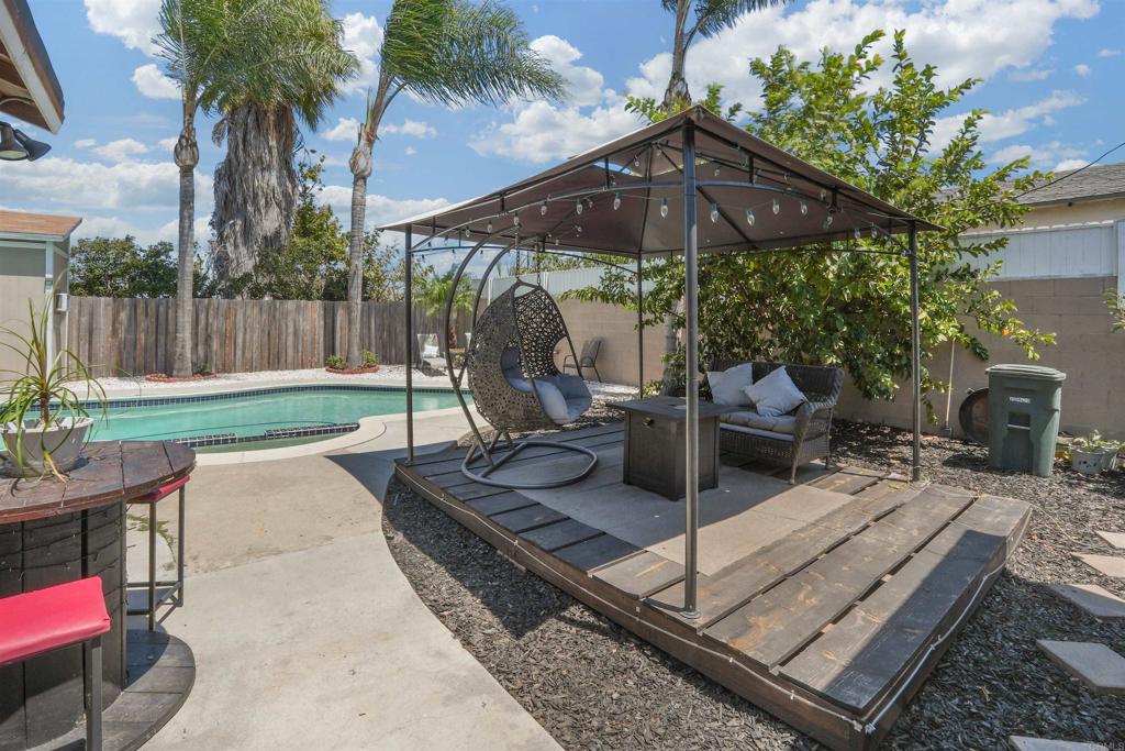 3974 Daves Way Property Photo 16