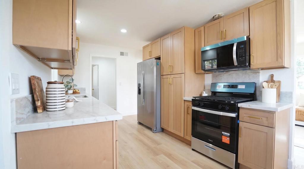 152 Welling Way Property Photo 8