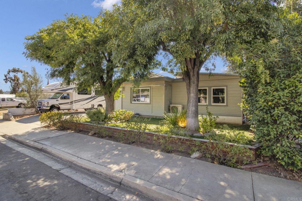 774 Oro Street Property Photo 1