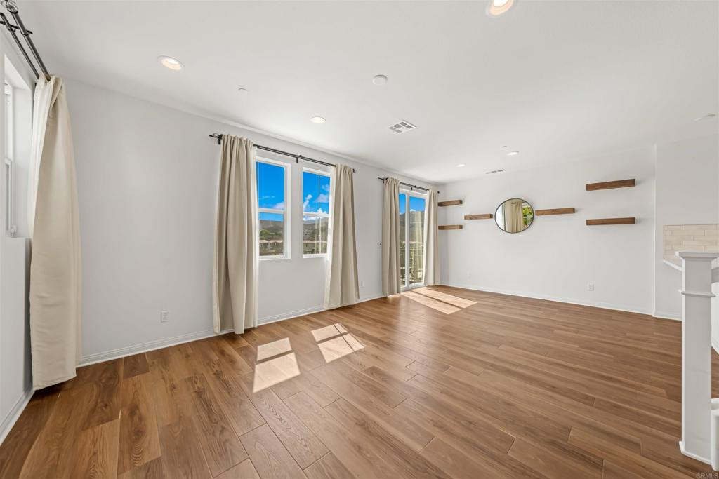 10353 Graphite Street Property Photo 3