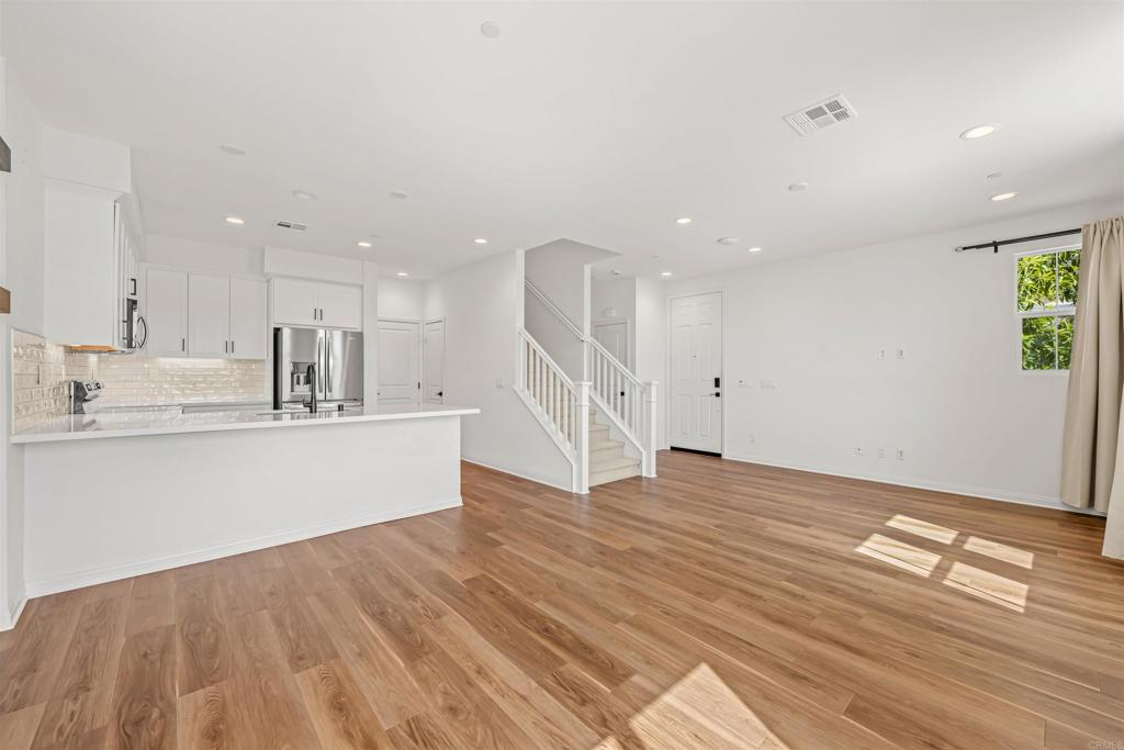 10353 Graphite Street Property Photo 4