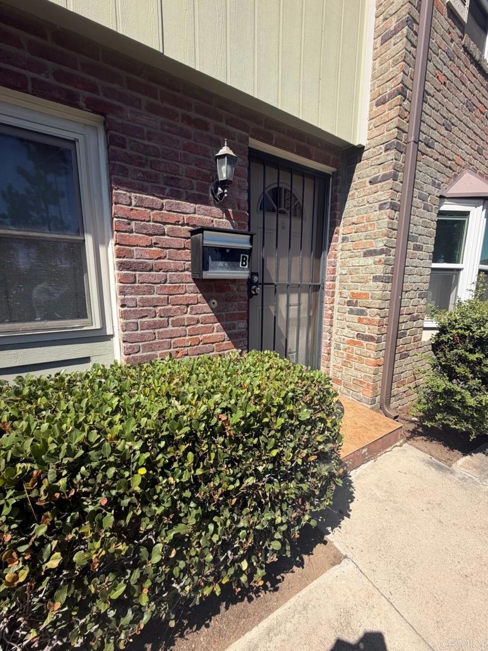 11937 Royal Road B Property Photo 2