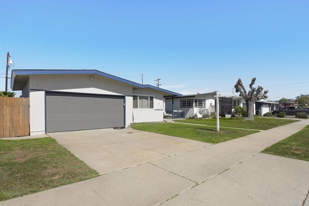 228 Joyce St Property Photo 2