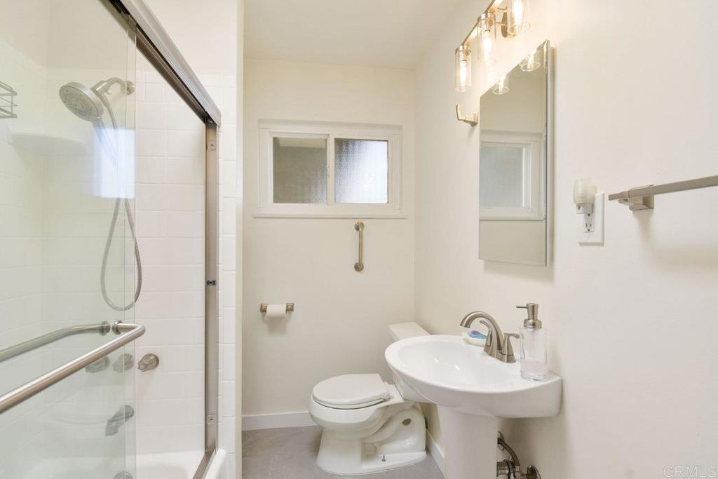 228 Joyce St Property Photo 22