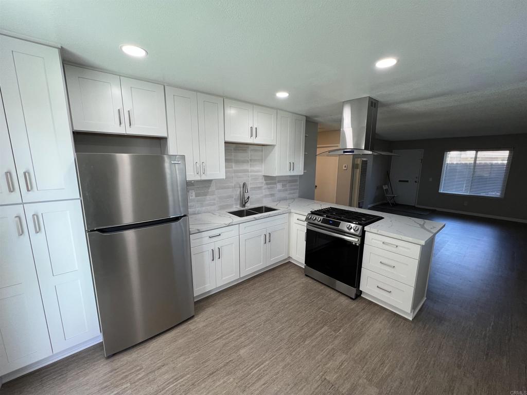 120 5th Ave D Property Photo 5