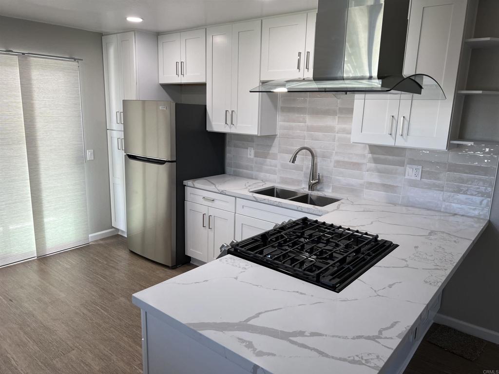 120 5th Ave D Property Photo 6