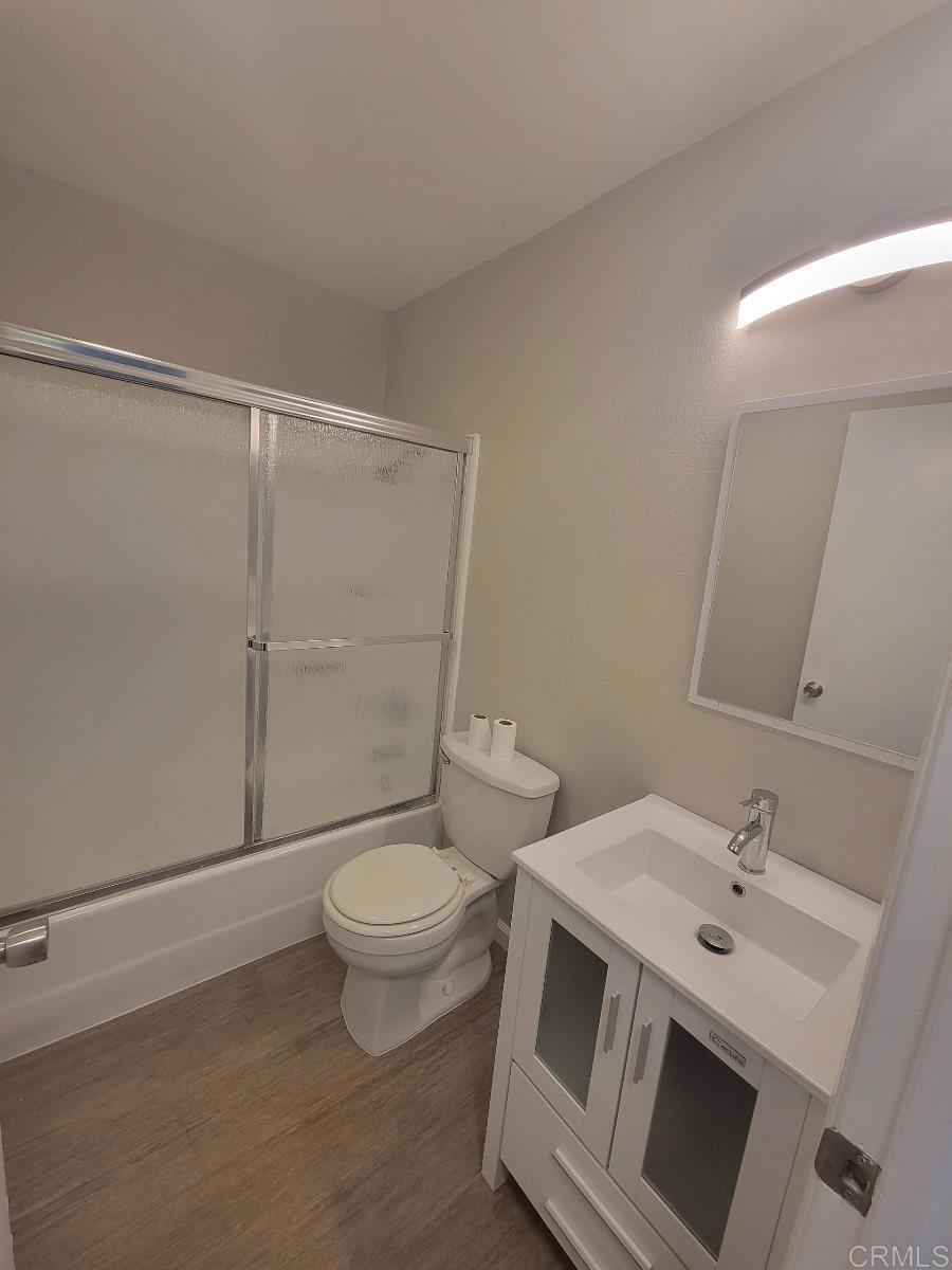 120 5th Ave D Property Photo 13