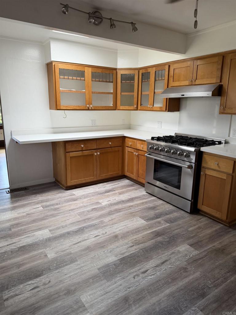 800 A Property Photo 8