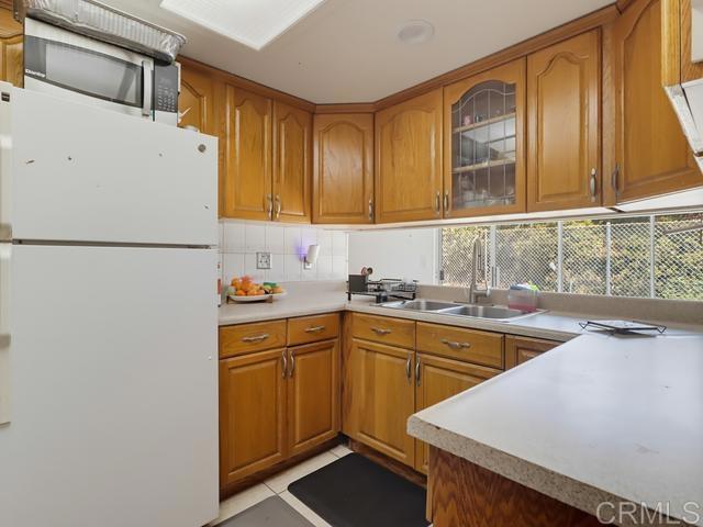 5949 Tonawanda Drive Property Photo 12