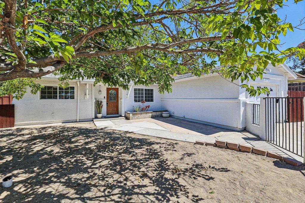 9510 Tuthill Way Property Photo 3