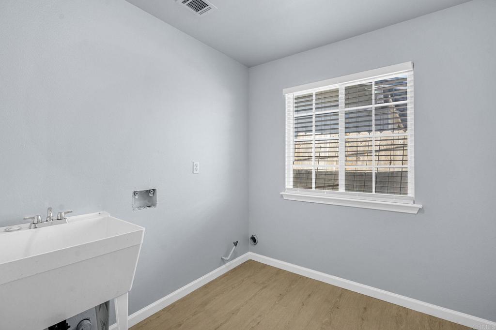 413 S Villa Avenue Property Photo 14
