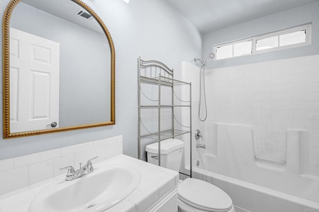 413 S Villa Avenue Property Photo 15