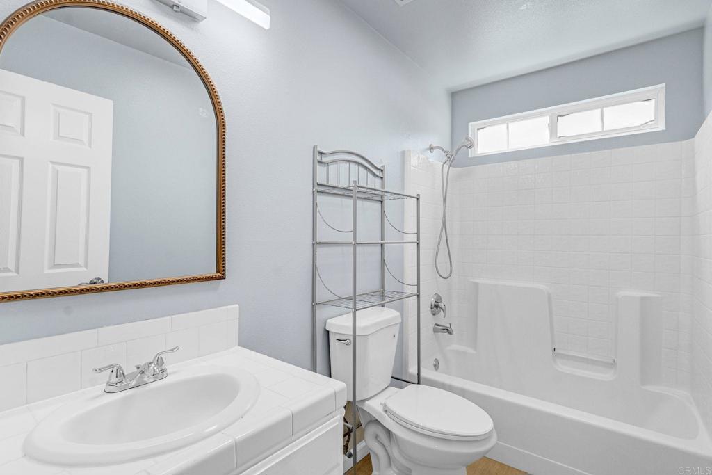 413 S Villa Avenue Property Photo 19