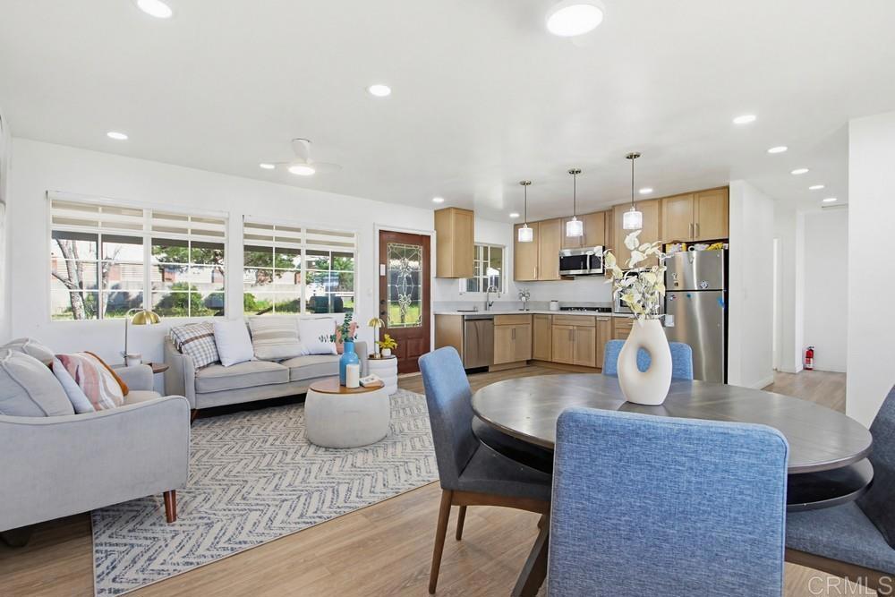 9462 Doheny Road Property Photo 1