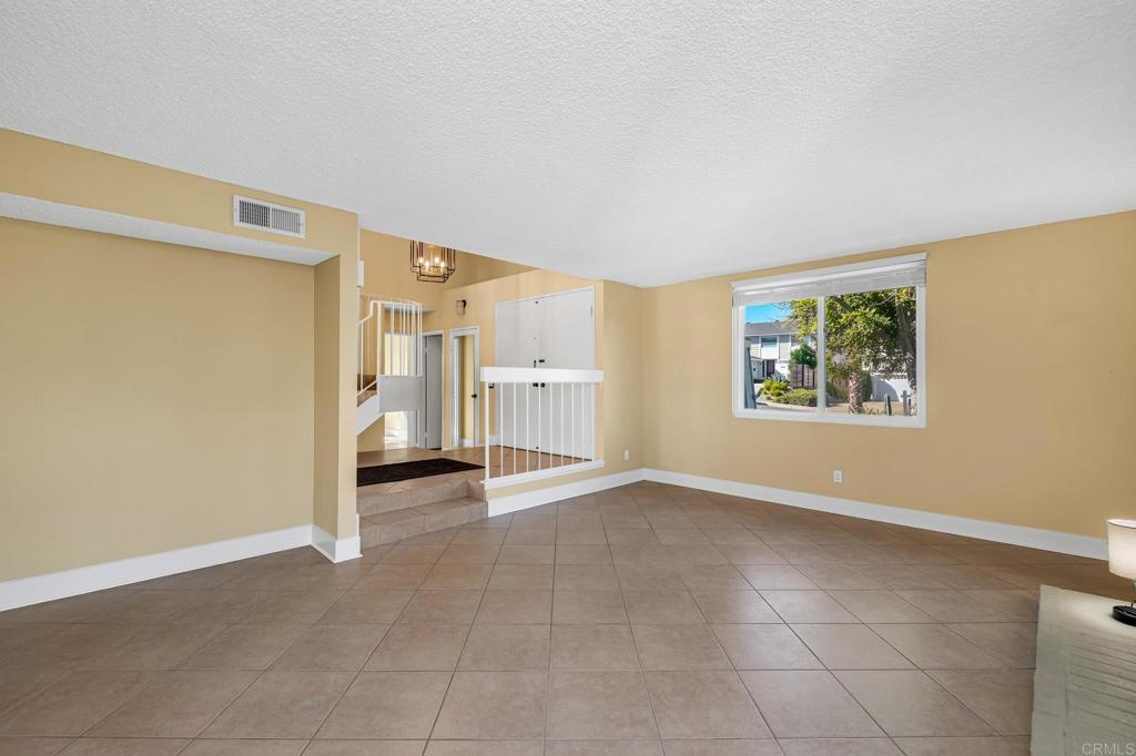 5964 Highplace Drive Property Photo 5