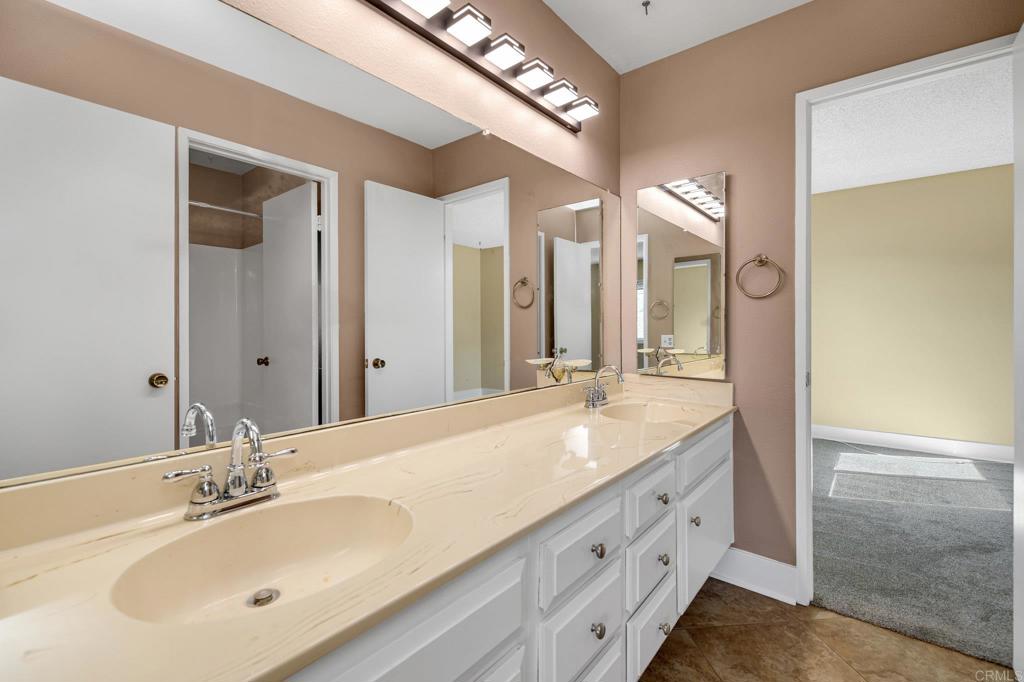 5964 Highplace Drive Property Photo 12